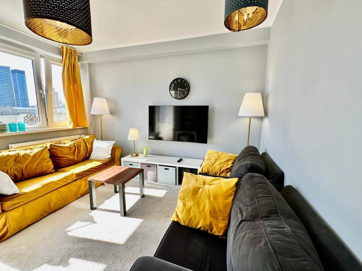 Leilighet Gold 2 King Size Bed, Metro X2 Free Wifi, 50'tv Netflix, Hbo, Appletv+ Warszawa