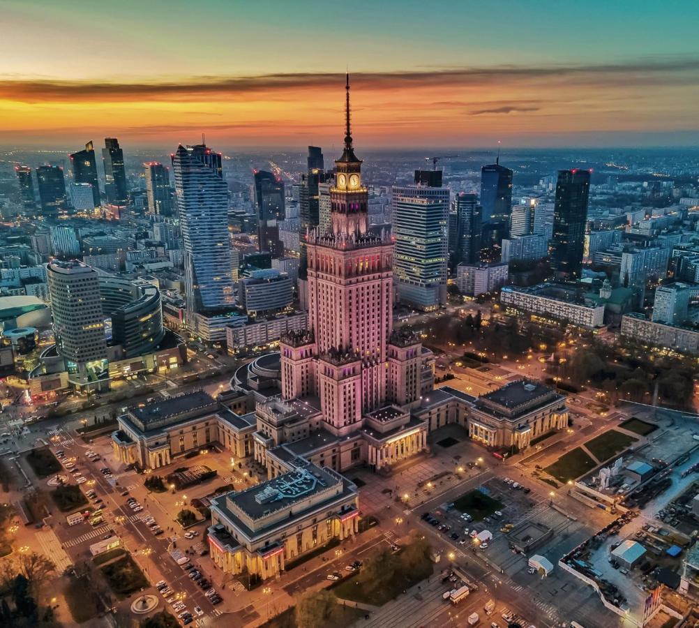 Gold 2 King Size Bed, Metro X2 Free Wifi, 50'tv Netflix, Hbo, Appletv+ Warsaw